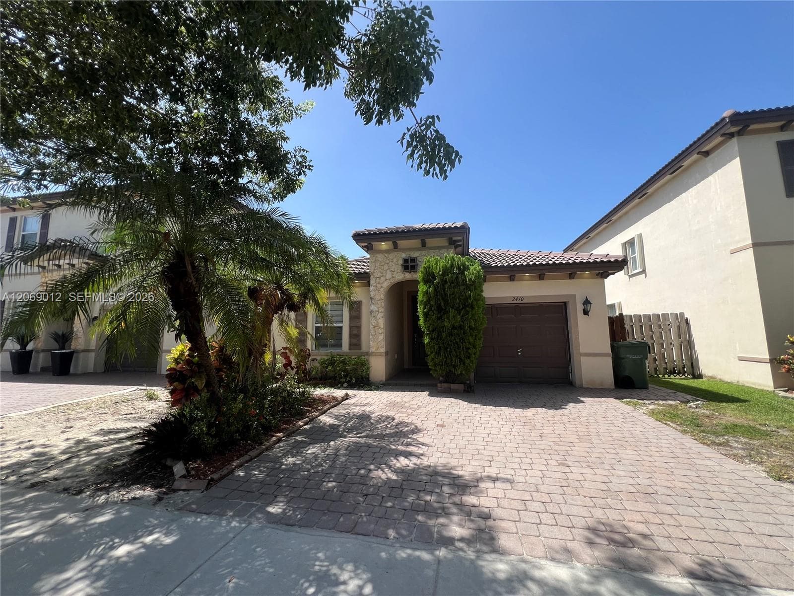 2410 NE 4th St, Homestead, FL 33033 photo 3