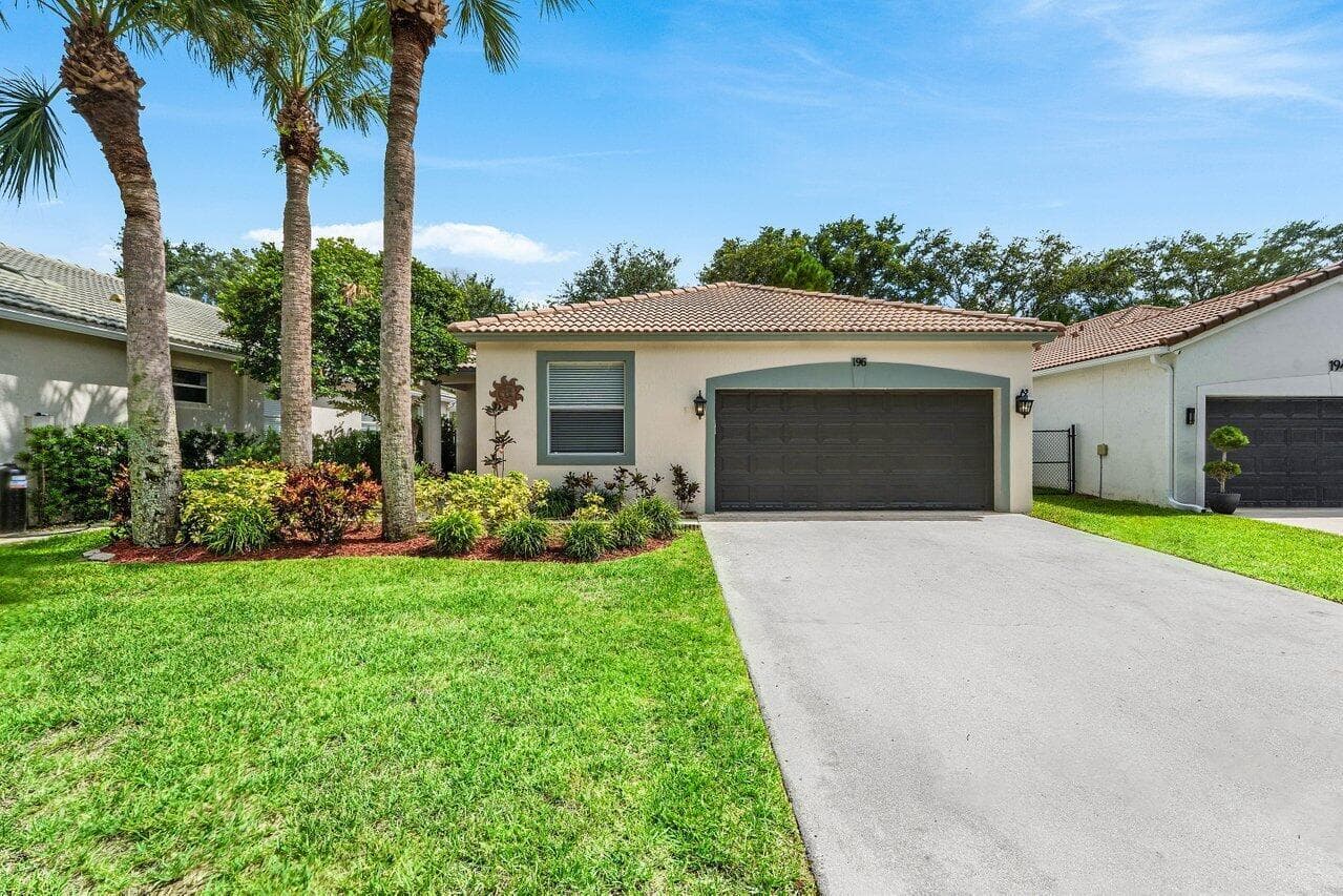 196 Seminole Lakes Drive, Royal Palm Beach, FL 33411 photo 3
