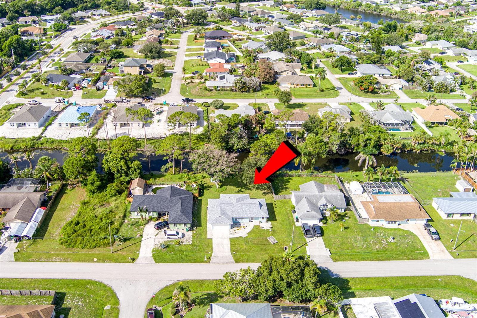662 SE Essex Drive, Port St. Lucie, FL 34984 photo 3
