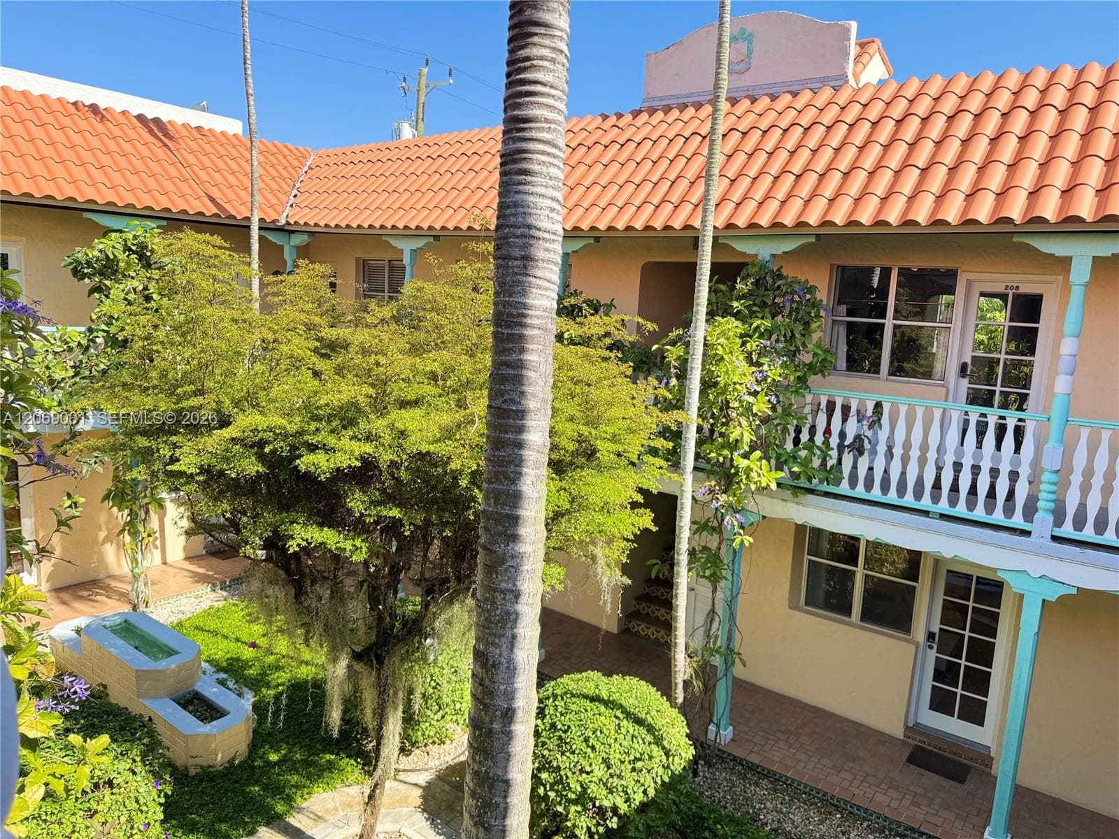 736 13th St # 213, Miami Beach, FL 33139 photo 2