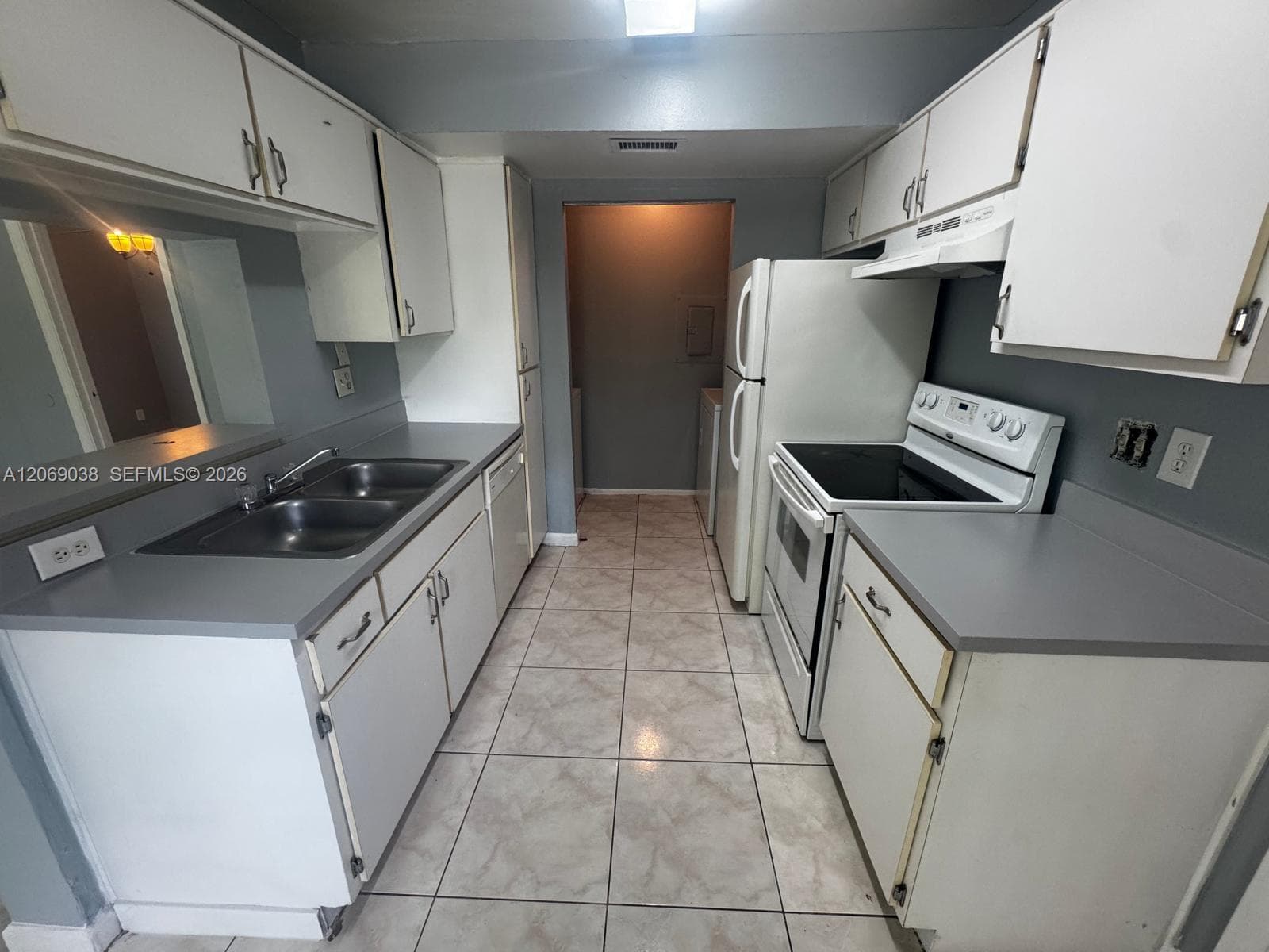 8793 NW 39th St # 7 blgd, Sunrise, FL 33351 photo 5
