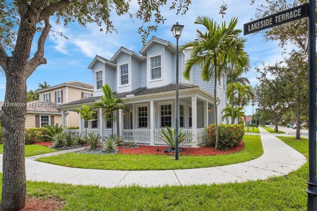 4762 Lakeside Ter, Davie, FL 33314 photo 2