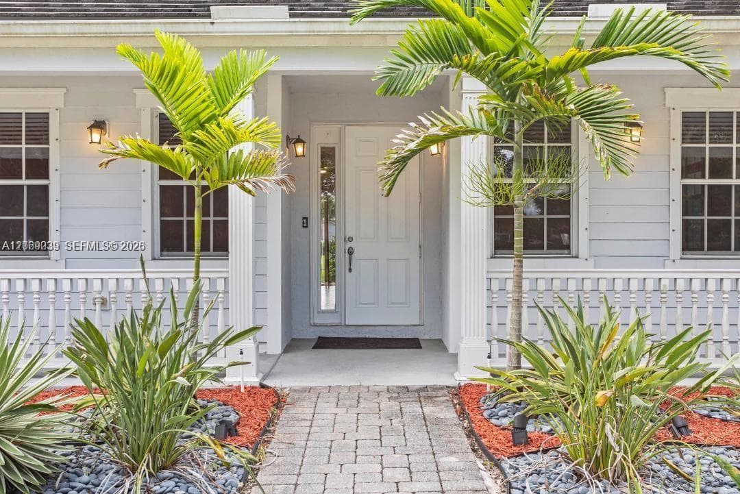 4762 Lakeside Ter, Davie, FL 33314 photo 3