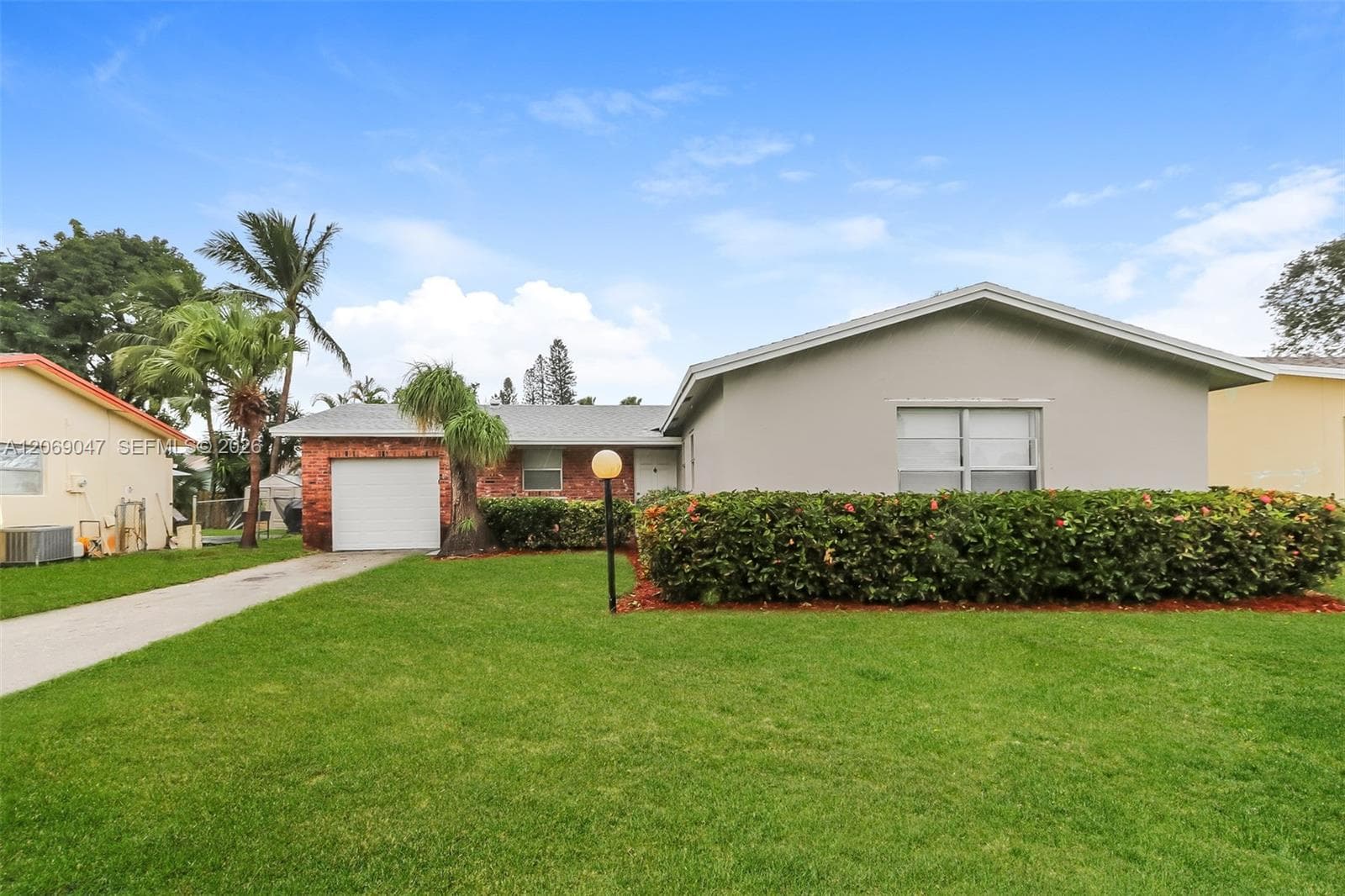 9749 Sandalfoot Blvd, Boca Raton, FL 33428