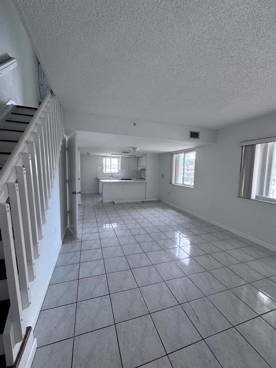 551 NW 82ND Avenue # 526, Miami, FL 33126 photo 3