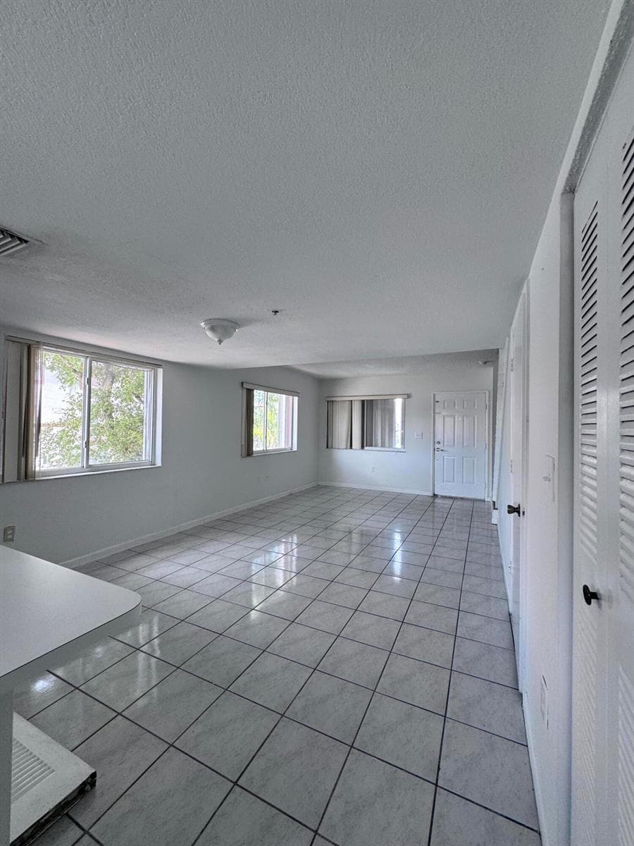 551 NW 82ND Avenue # 526, Miami, FL 33126 photo 5