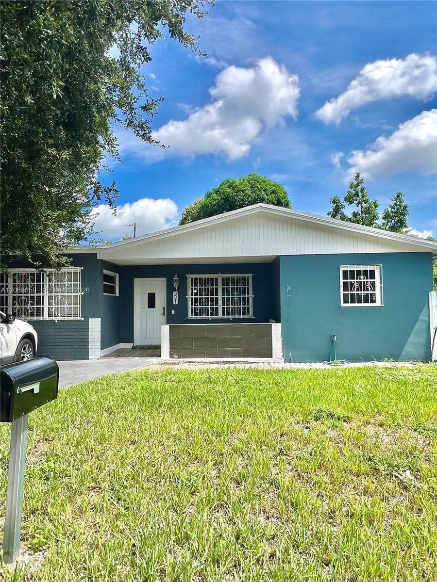 321 NE 170th St, North Miami Beach, FL 33162 photo 3