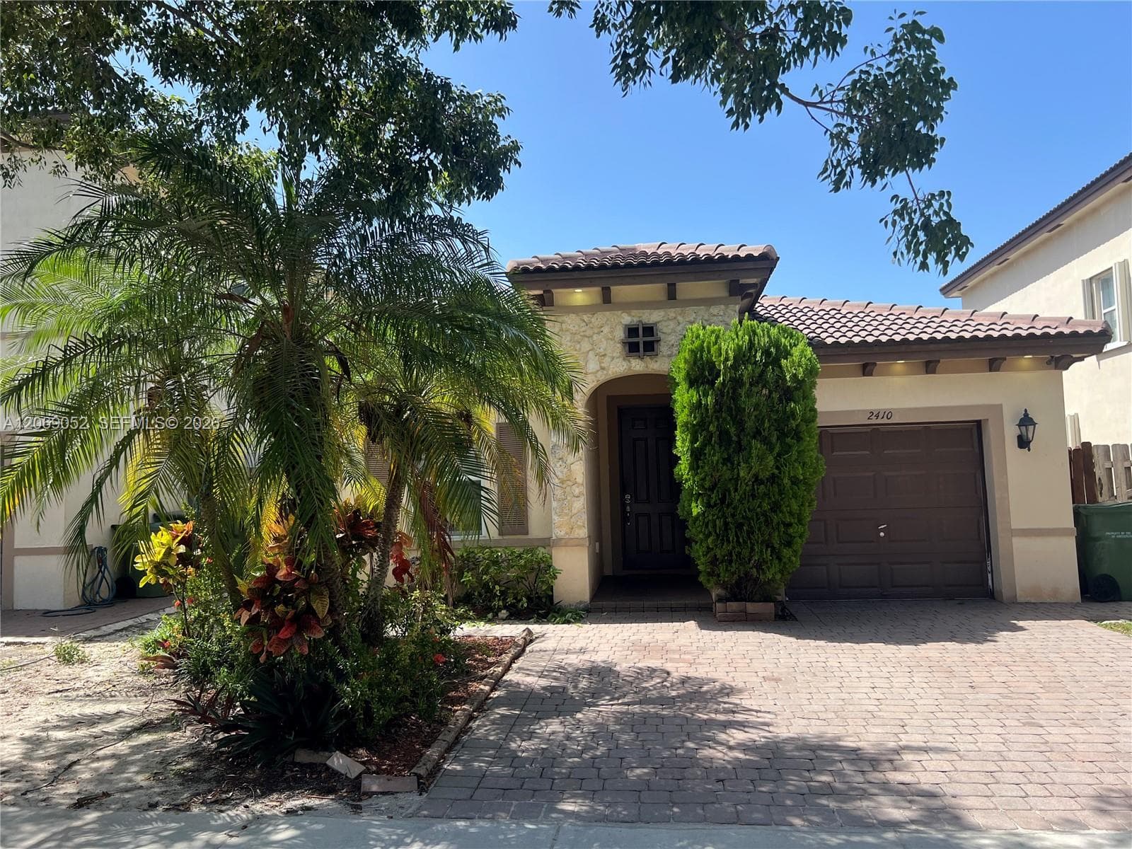 2410 NE 4th St # 2410, Homestead, FL 33033