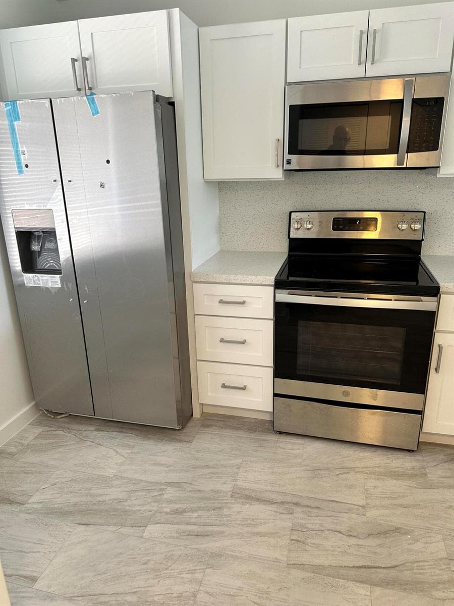 7145 HUNTINGTON Lane # 408, Delray Beach, FL 33446