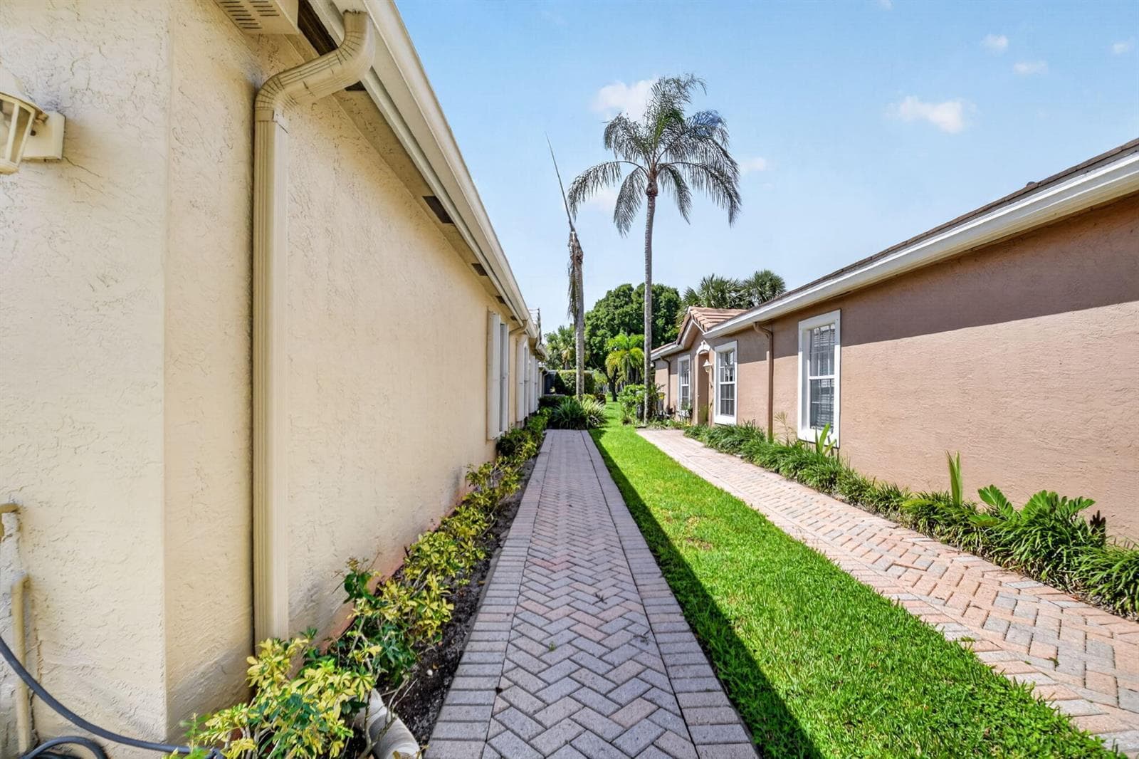 8410 Cargill Point, West Palm Beach, FL 33411 photo 4