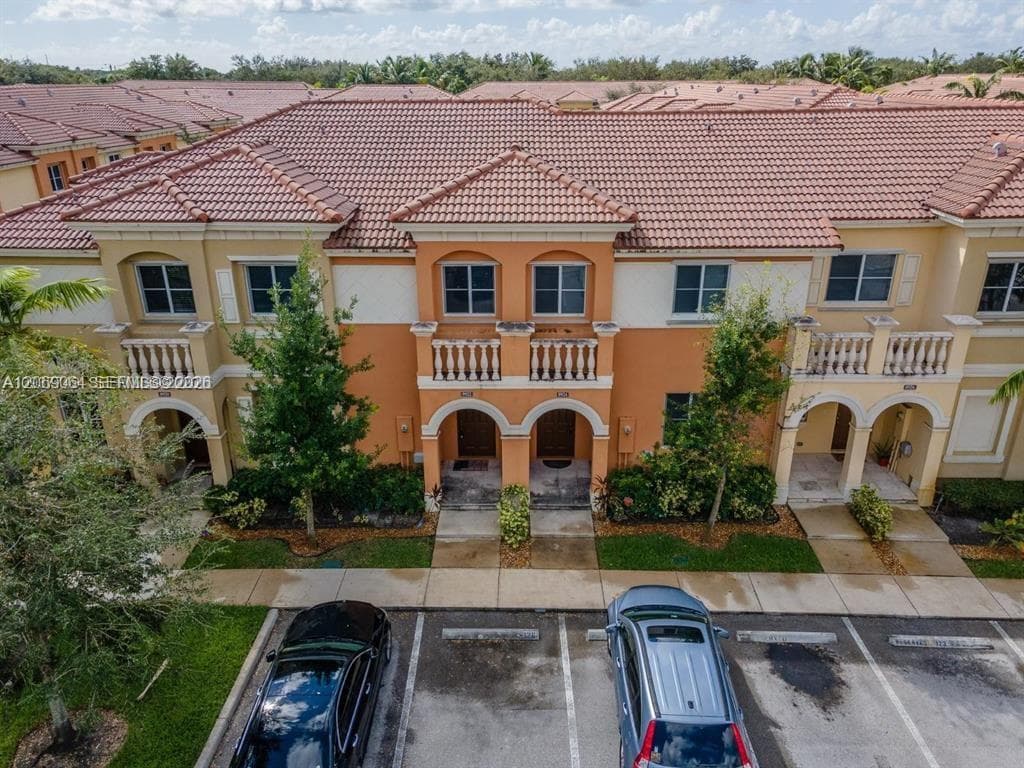 8922 SW 18th St, Miramar, FL 33025 photo 4