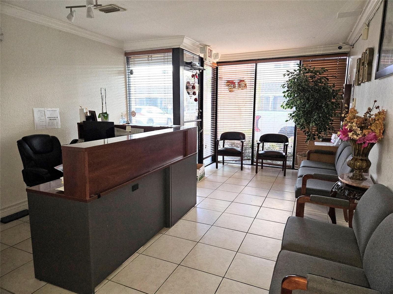 6187 NW 167th Street, Miami Lakes, FL 33014 photo 2