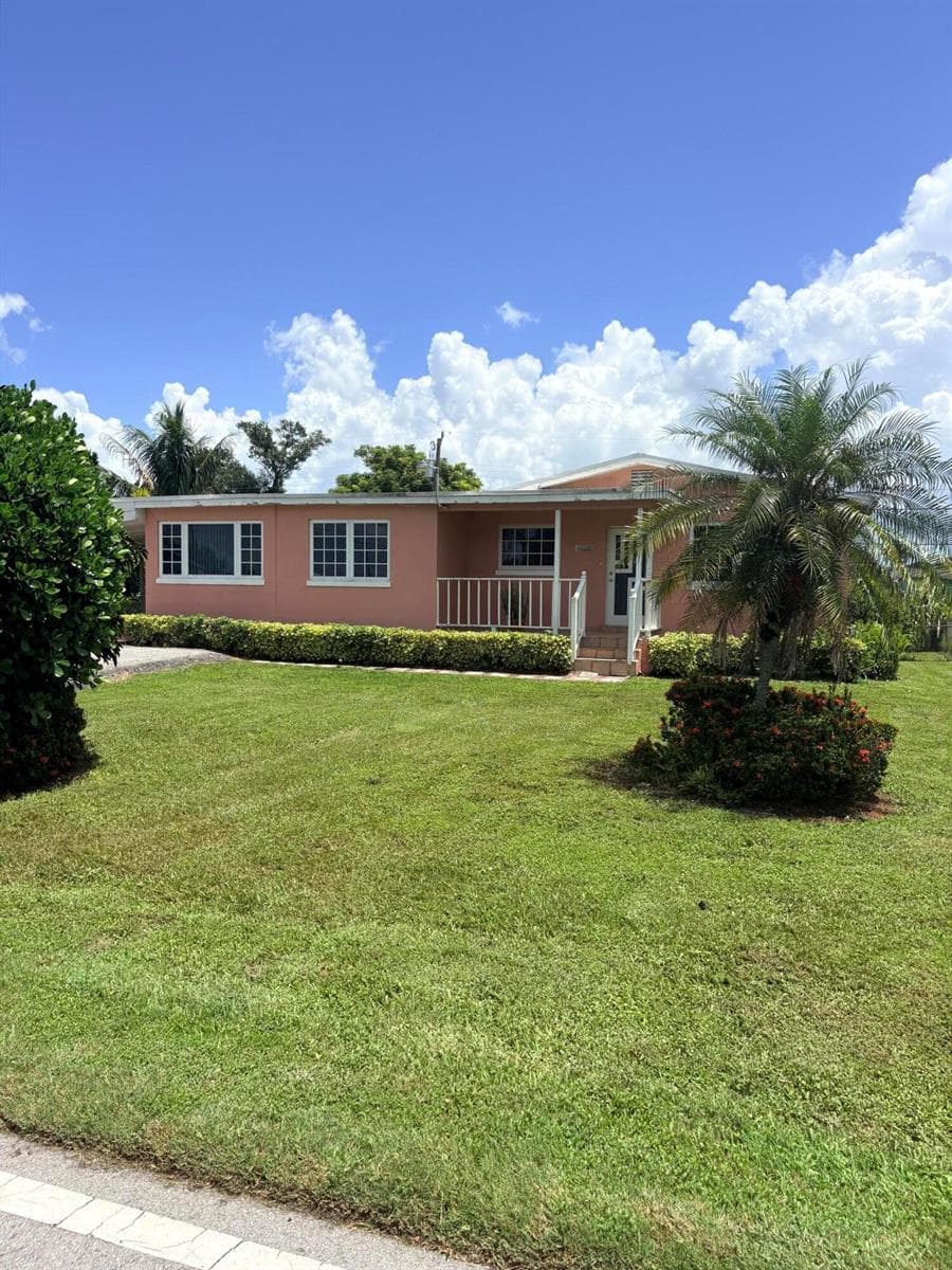 1117 NE 23RD Street, Belle Glade, FL 33430
