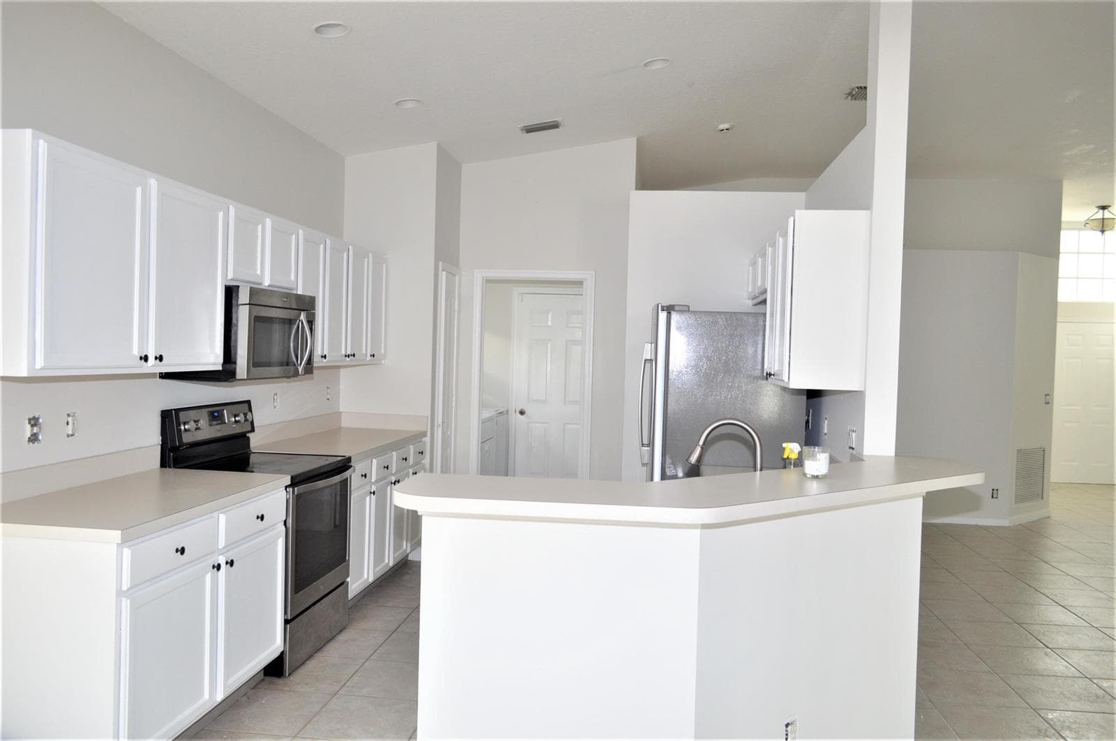 880 NW WATERLILY Place, Jensen Beach, FL 34957 photo 2
