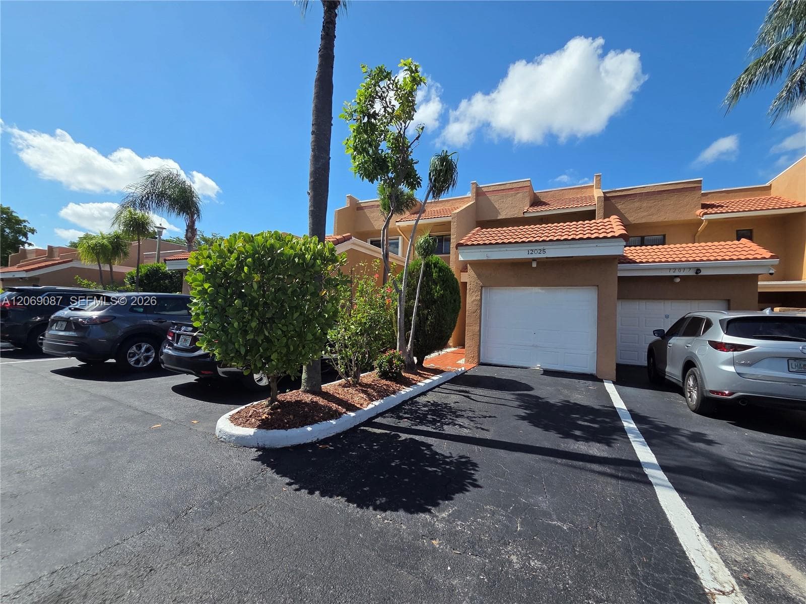 12025 S Las Palmas Dr # 12025, Pembroke Pines, FL 33025 photo 2