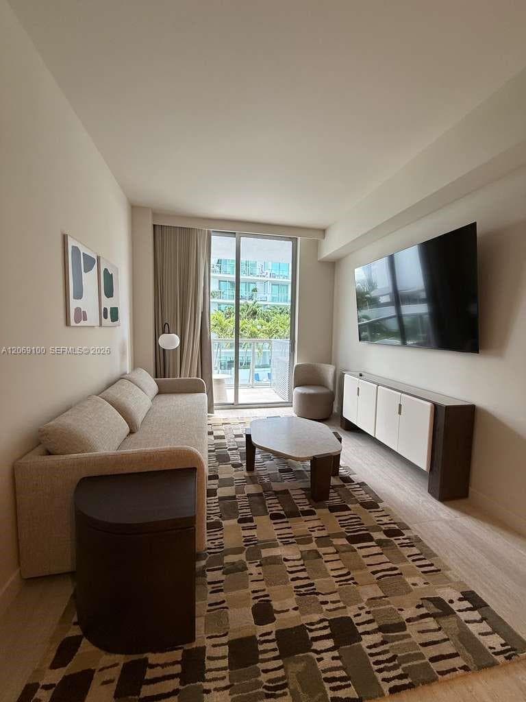 1611 SW 2nd ave # 610, Miami, FL 33129