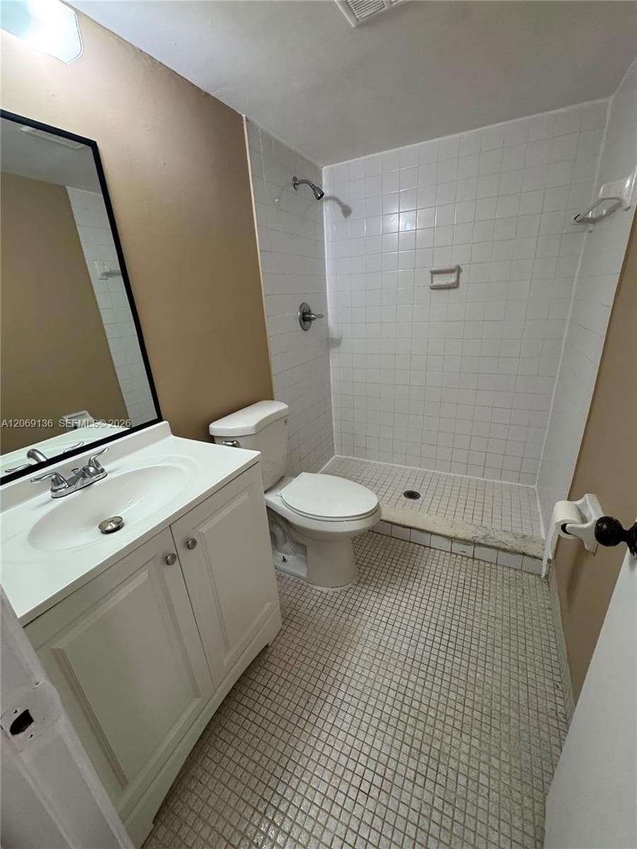3129 Oakland Shores Dr # A109, Oakland Park, FL 33309 photo 3