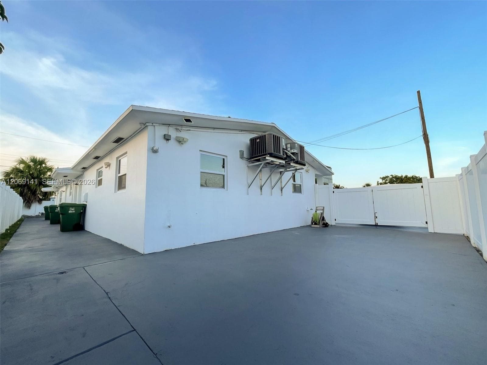 510 NE 4th Ave # 510, Hallandale Beach, FL 33009 photo 3