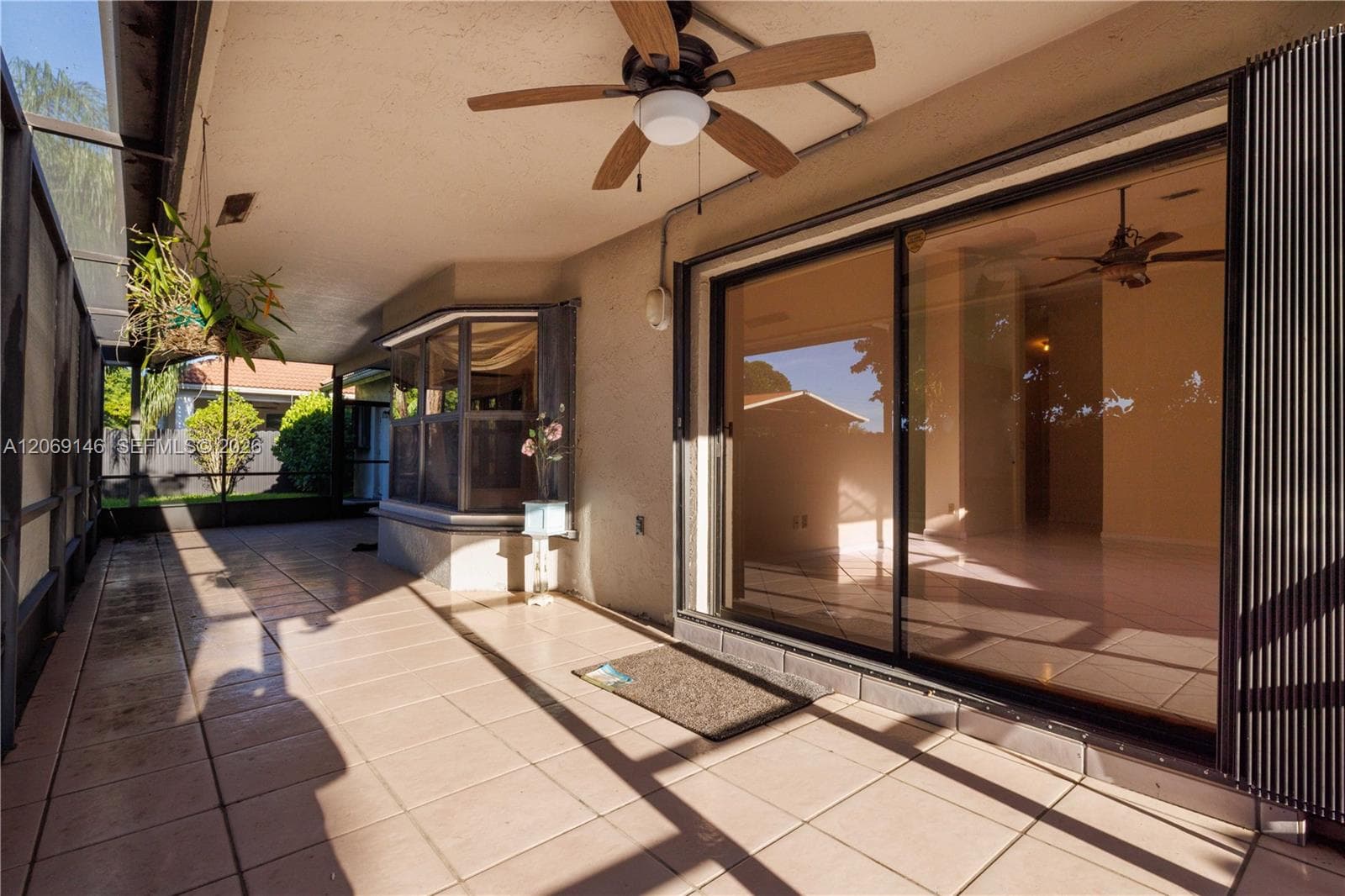 15821 Huntridge Rd, Davie, FL 33331 photo 4