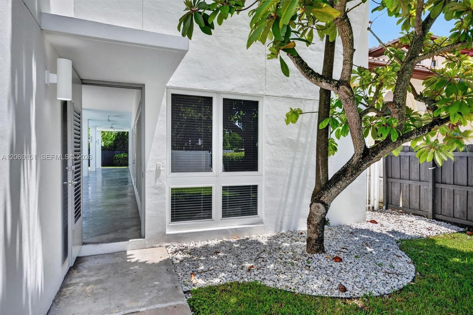 745 SW 22nd Rd, Miami, FL 33129 photo 5