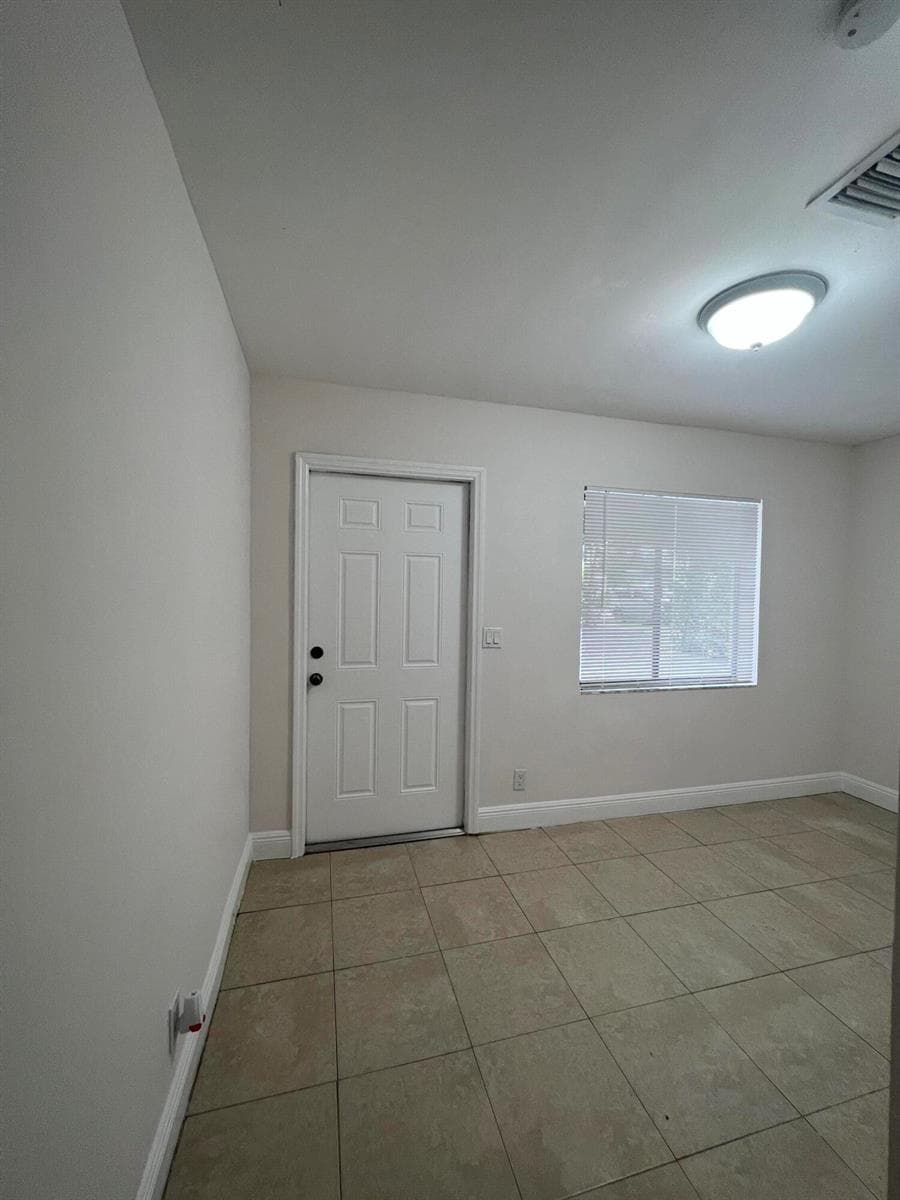 508 57th Street # 1, West Palm Beach, FL 33407 photo 4