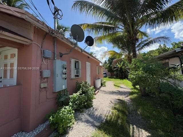 8044 NW 1st Pl, Miami, FL 33150 photo 3