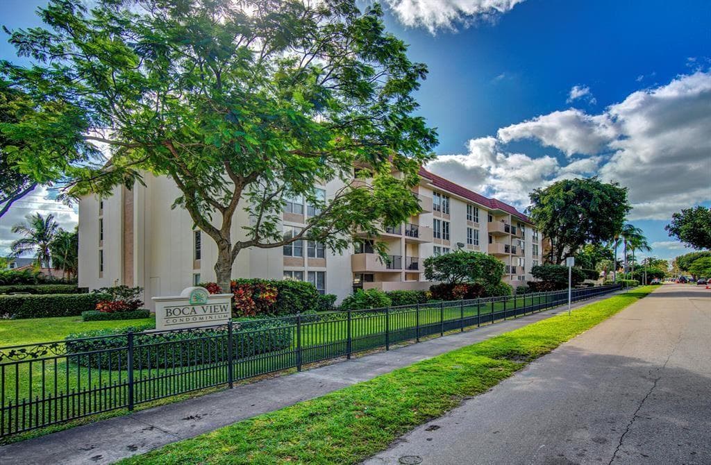 1000 SPANISH RIVER Road # 2P, Boca Raton, FL 33432 photo 2