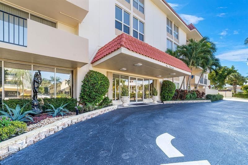 1000 SPANISH RIVER Road # 2P, Boca Raton, FL 33432 photo 4