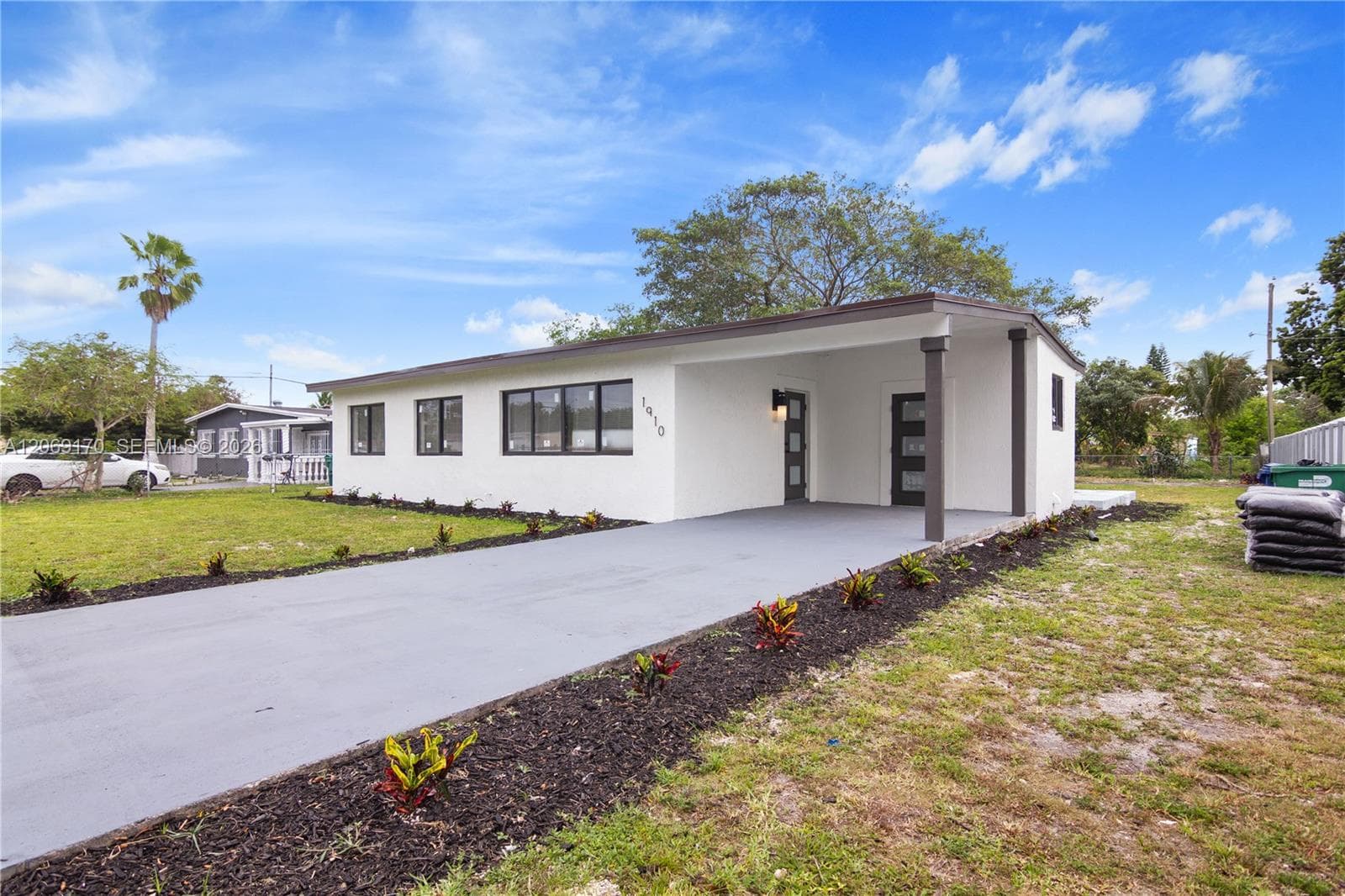1910 NW 134th St, Miami, FL 33167 photo 3