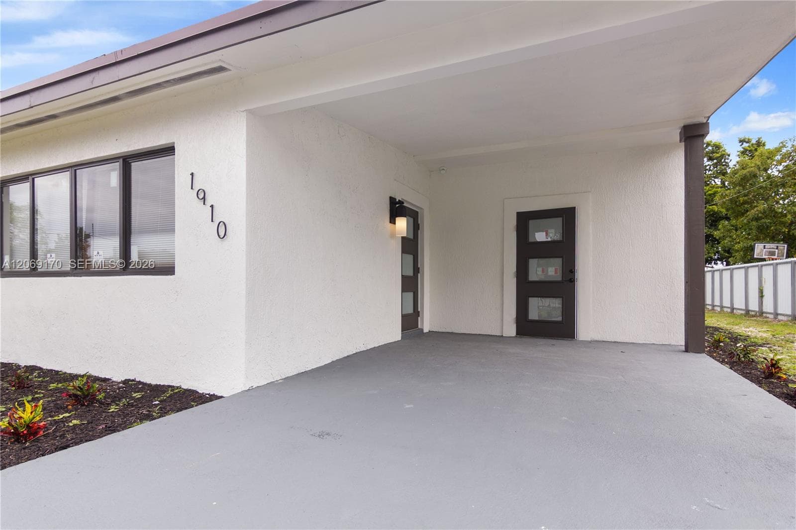 1910 NW 134th St, Miami, FL 33167 photo 4