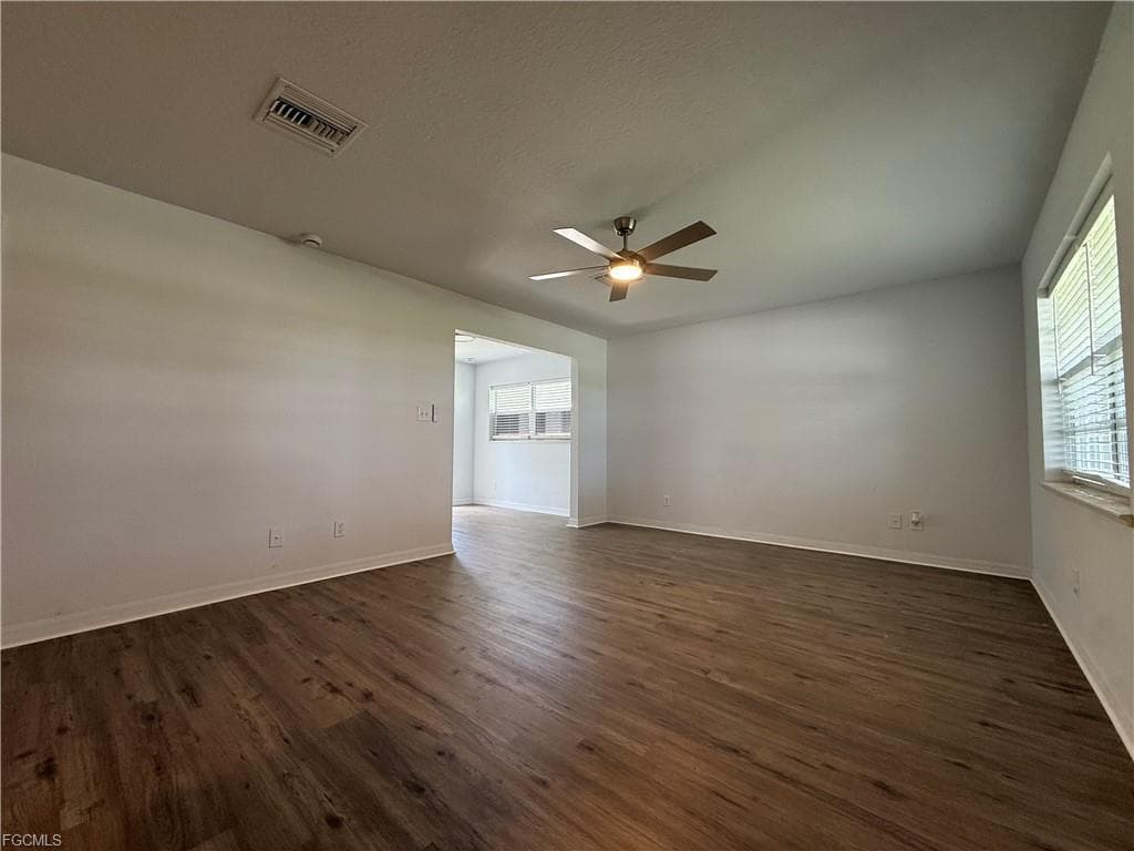 724 Orchard Park Drive, Clewiston, FL 33440 photo 2