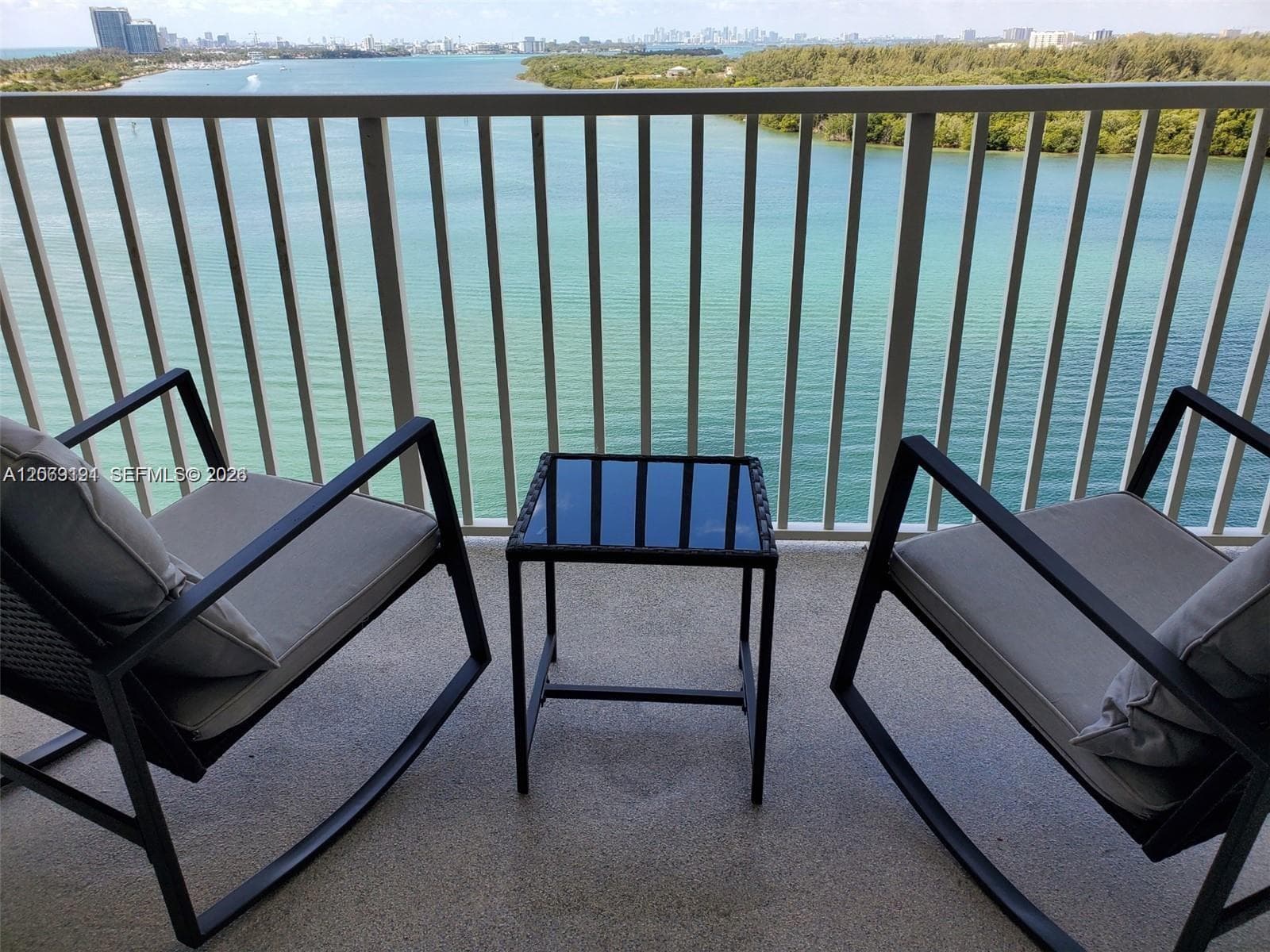 300 Bayview Dr # 1102, Sunny Isles Beach, FL 33160 photo 2