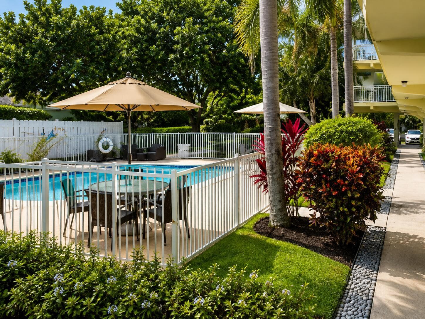 1900 NE 8th Court # 204, Fort Lauderdale, FL 33304 photo 2