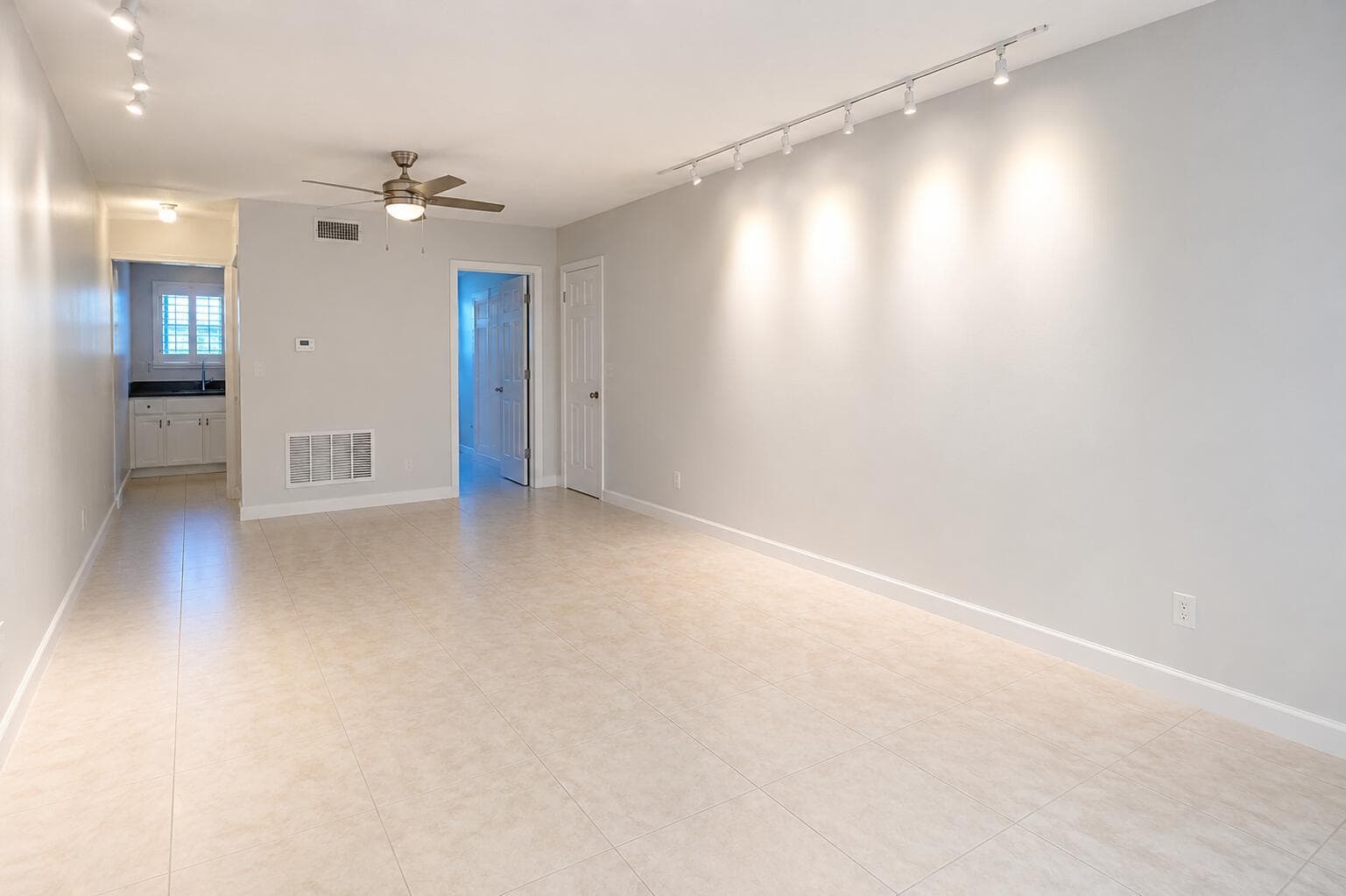 1900 NE 8th Court # 204, Fort Lauderdale, FL 33304 photo 4