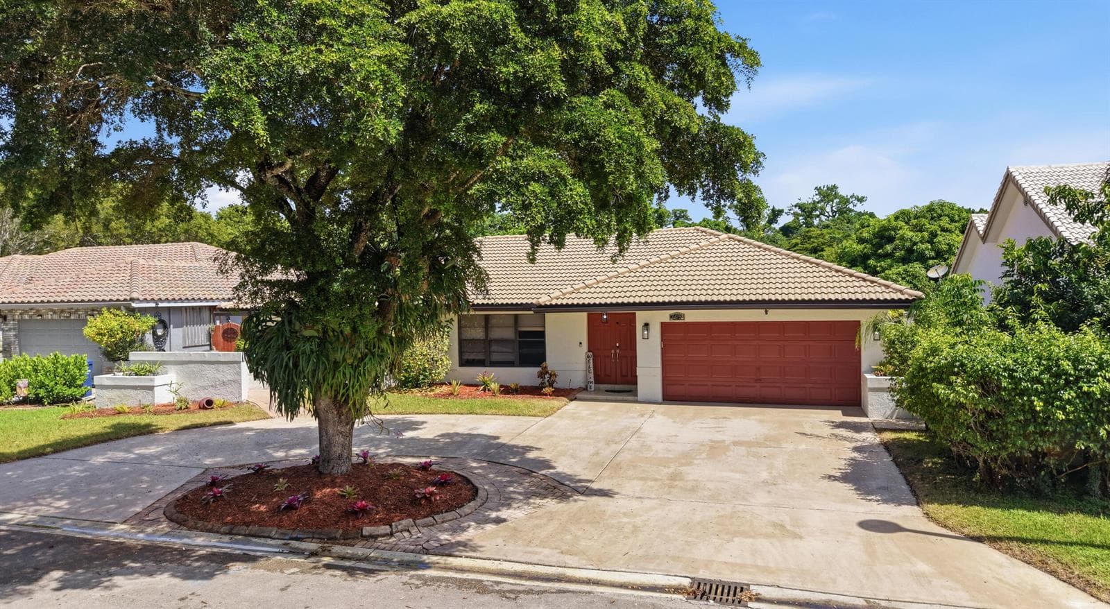 6013 NW 47th Place, Coral Springs, FL 33067 photo 2