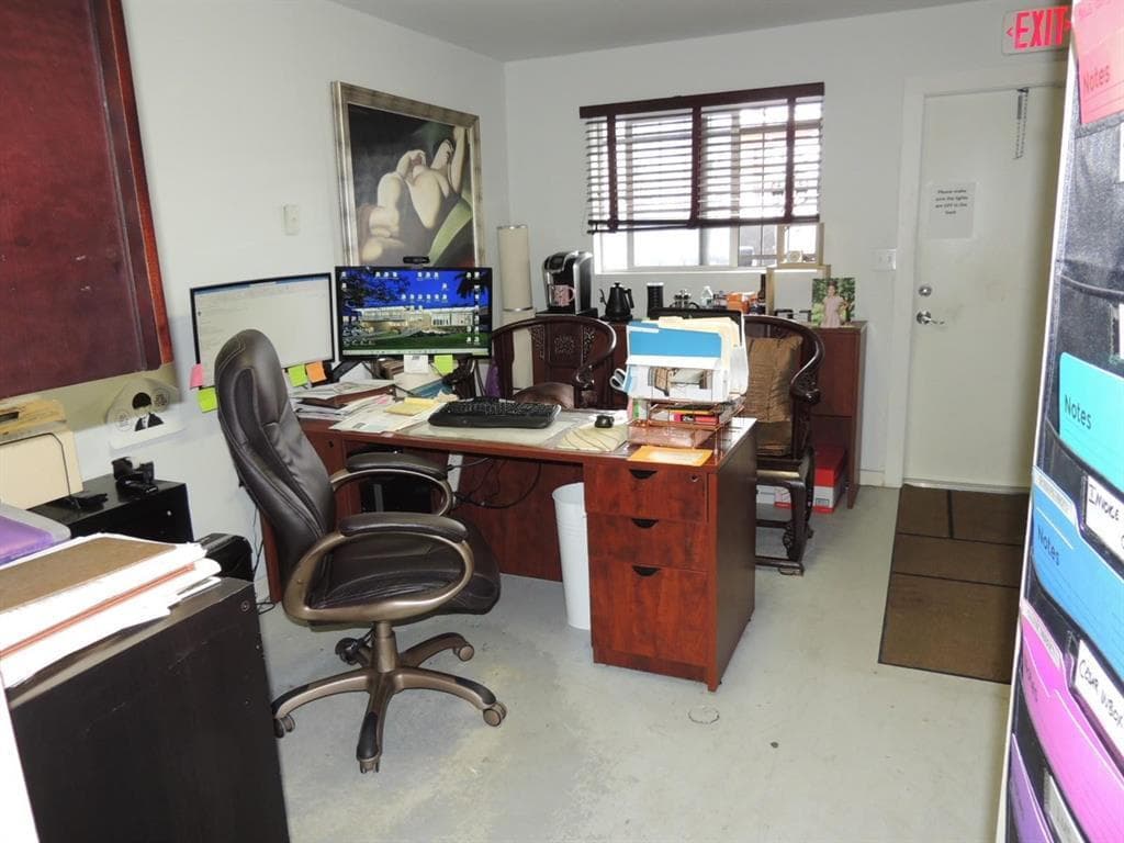 141 NE 32nd Street, Oakland Park, FL 33334 photo 5