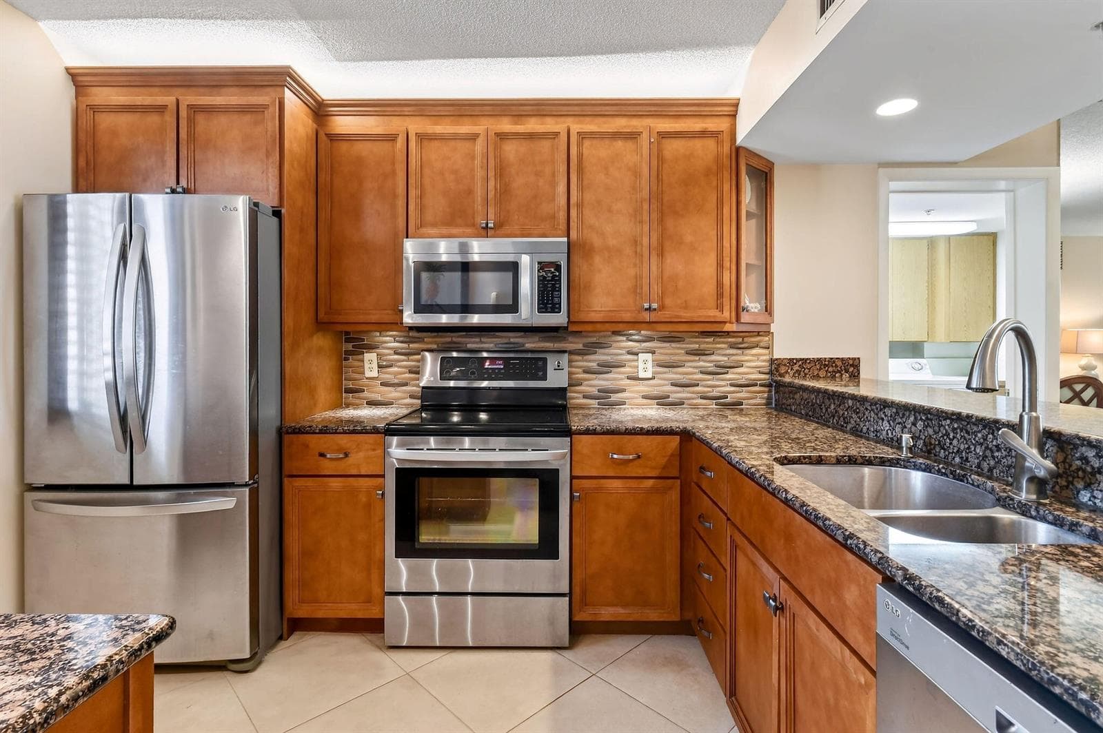 2101 Marina Isle Way # 202, Jupiter, FL 33477 photo 2