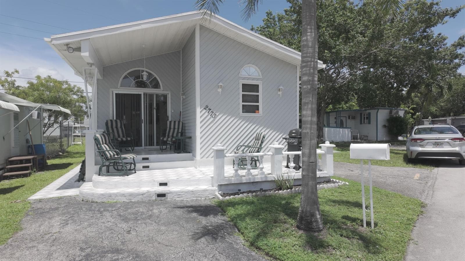 2773 NW 29th Place, Oakland Park, FL 33311