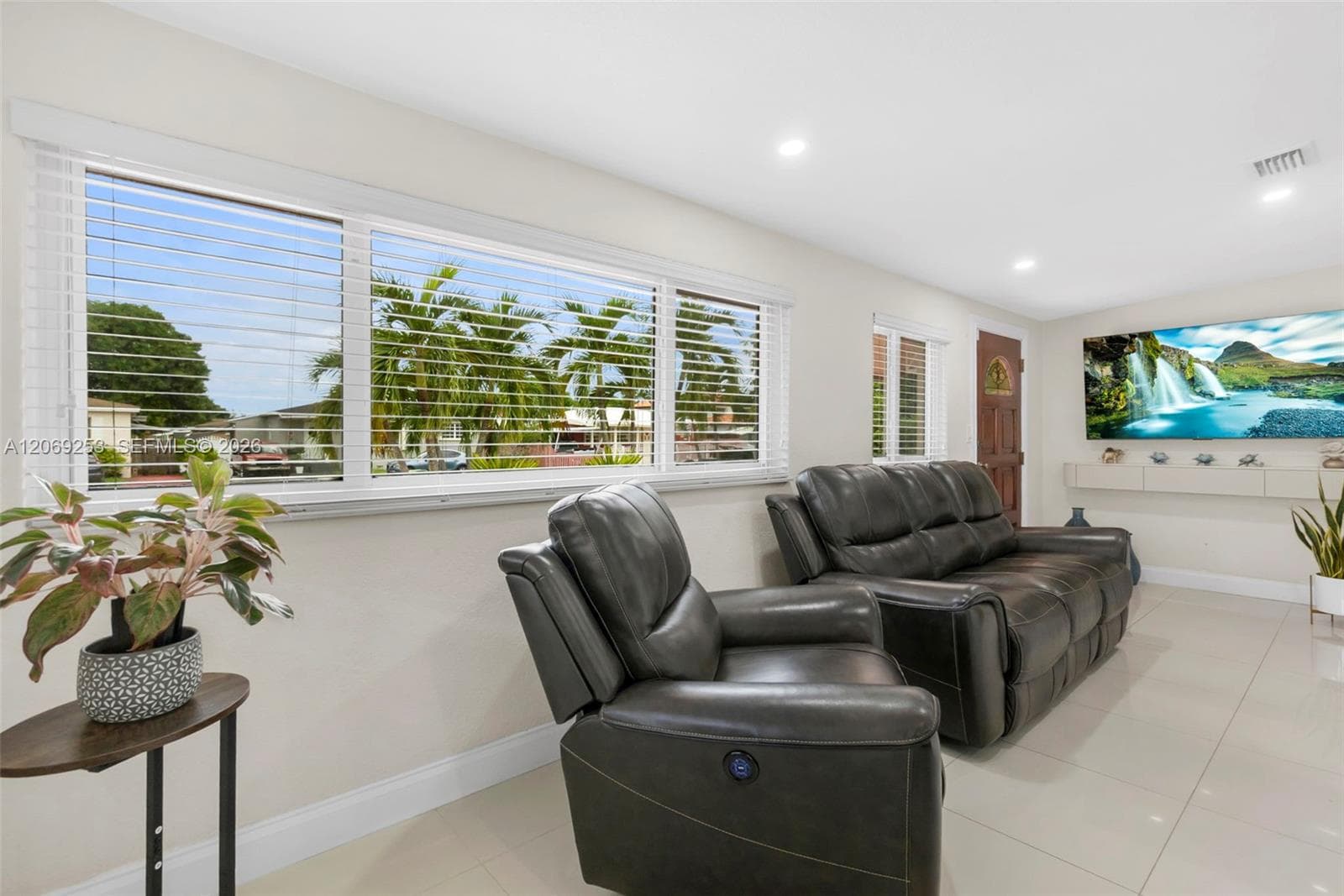 142 W 35th St, Hialeah, FL 33012 photo 3