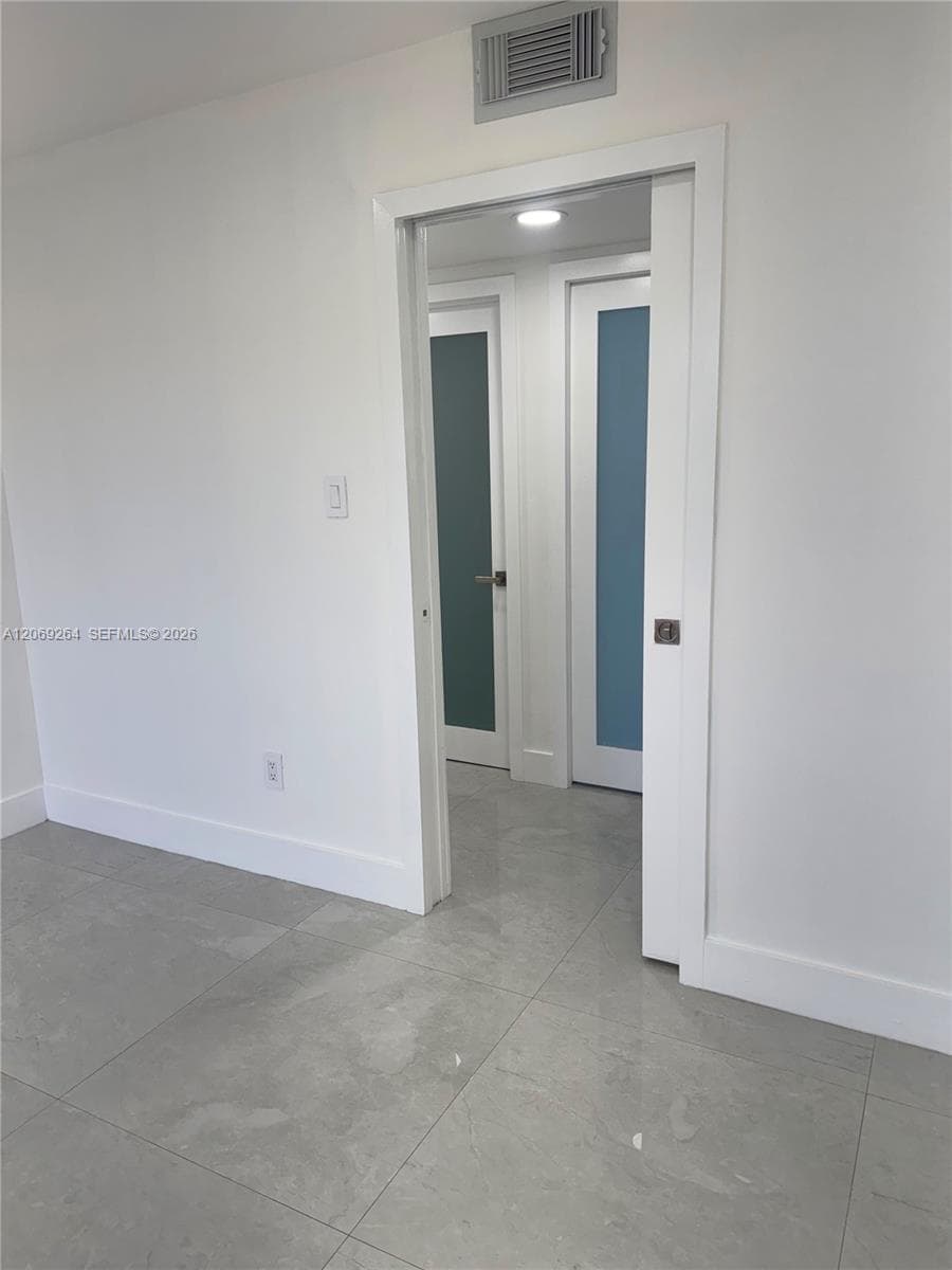 8635 NW 8th St # 413, Miami, FL 33126 photo 3