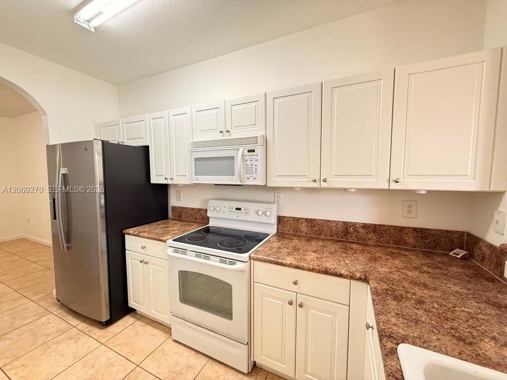 230 SE 29th Ave # 12, Homestead, FL 33033 photo 5