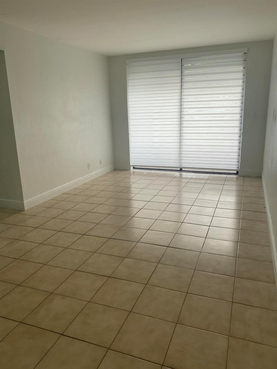 8185 NW 7TH Street # 103, Miami, FL 33126 photo 3