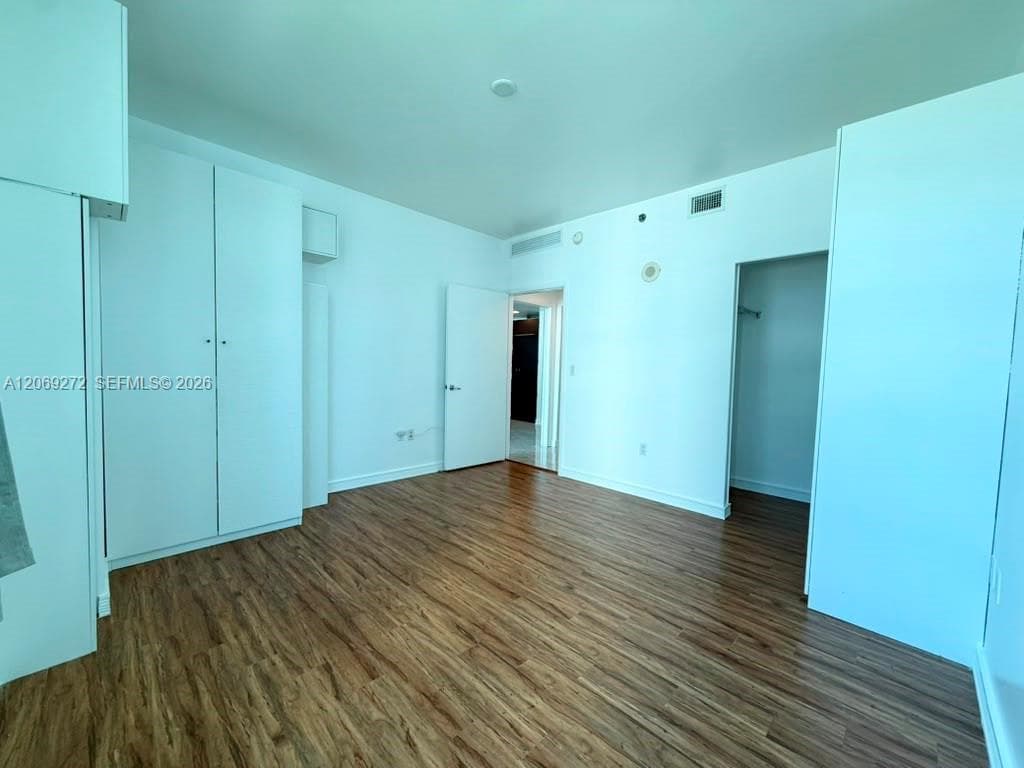 950 Brickell Bay Dr # 1108, Miami, FL 33131 photo 4