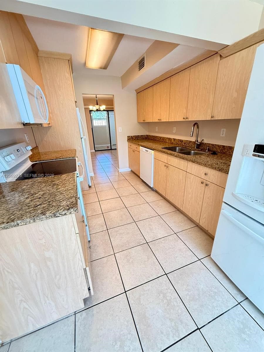3301 Raleigh St # 4D, Hollywood, FL 33021 photo 4