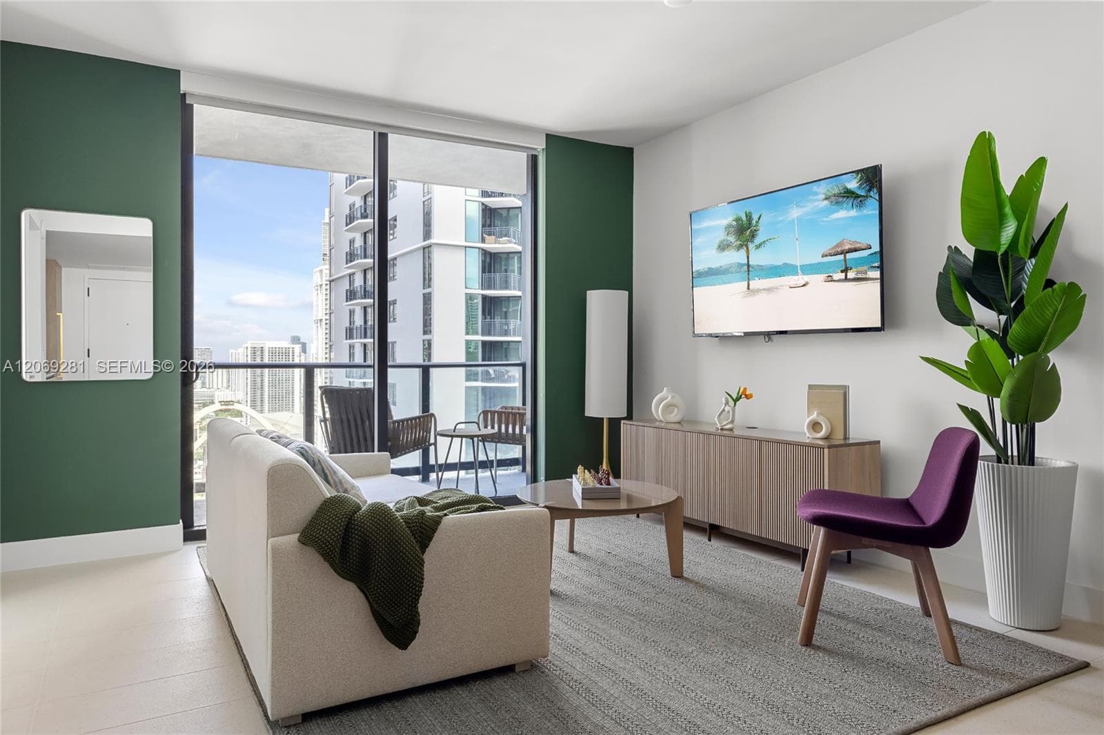 159 NE 6th St # 3013, Miami, FL 33132