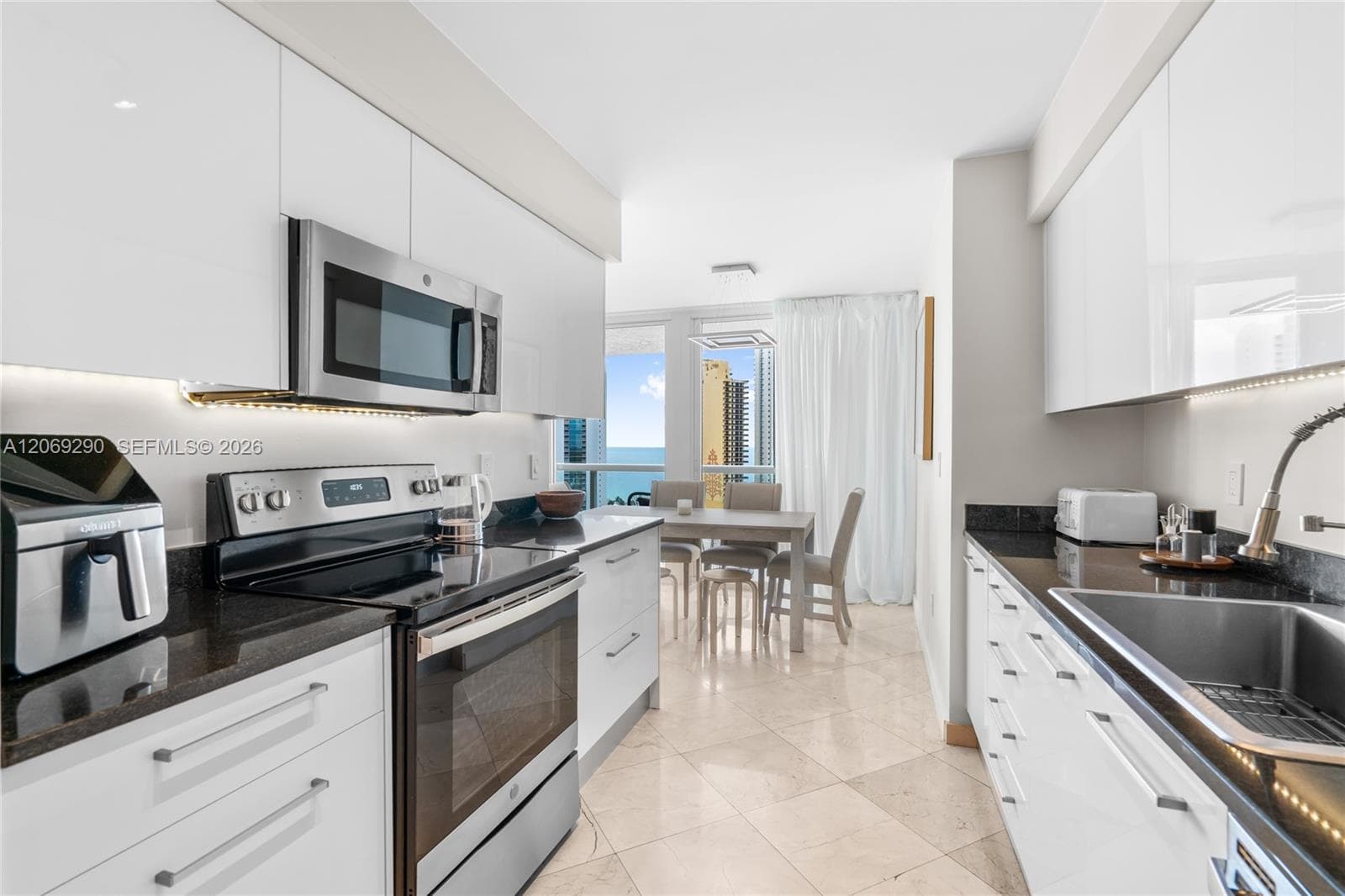 16500 Collins Ave # 1752, Sunny Isles Beach, FL 33160 photo 4