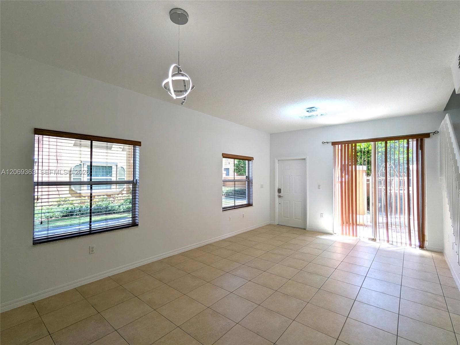 10645 SW 8th St # 2406, Pembroke Pines, FL 33025 photo 2