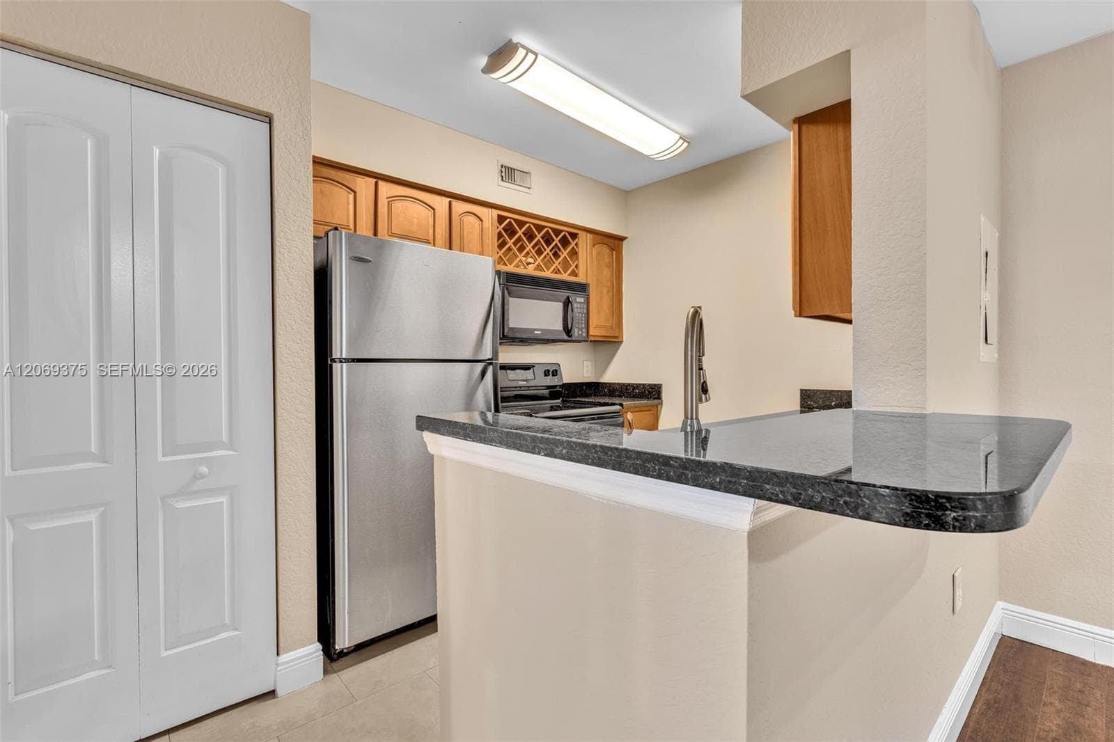 2850 N Oakland Forest Dr # 208, Oakland Park, FL 33309 photo 2