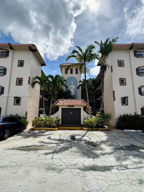 610 Tennis Club Dr # 407, Fort Lauderdale, FL 33311 photo 2
