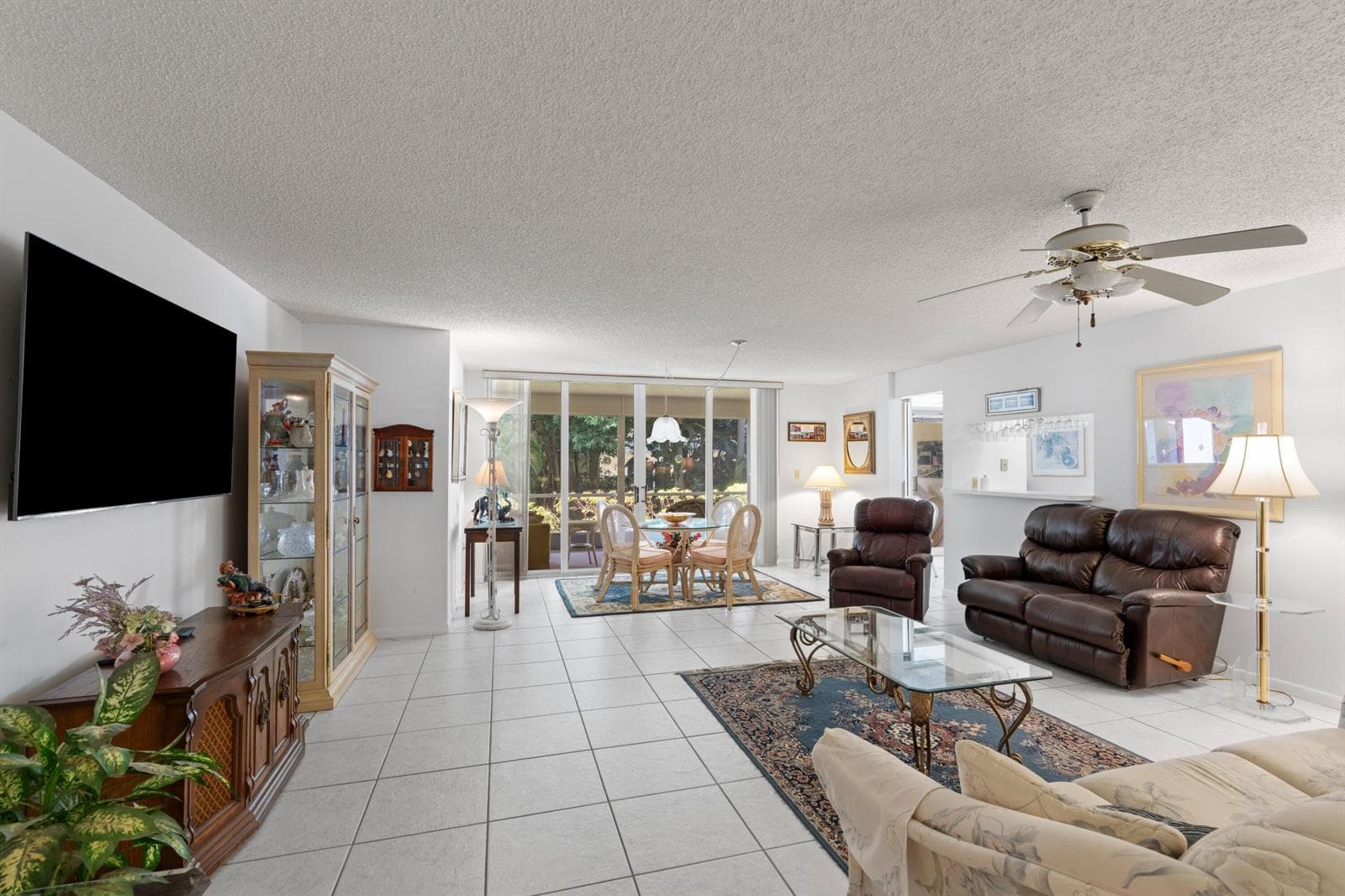 106 Half Moon Circle # B1, Hypoluxo, FL 33462 photo 5